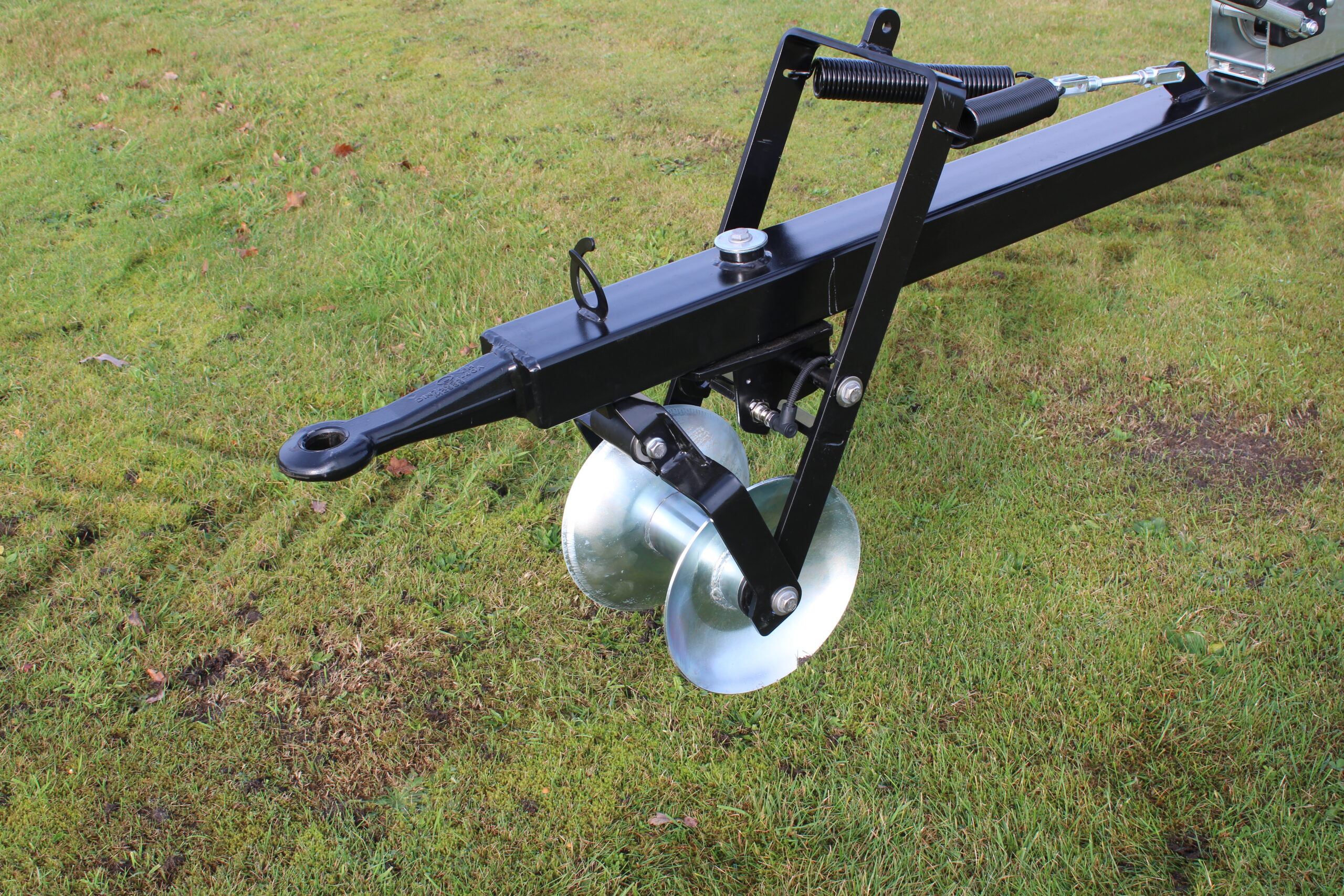 Drawbar with Nose Wheel